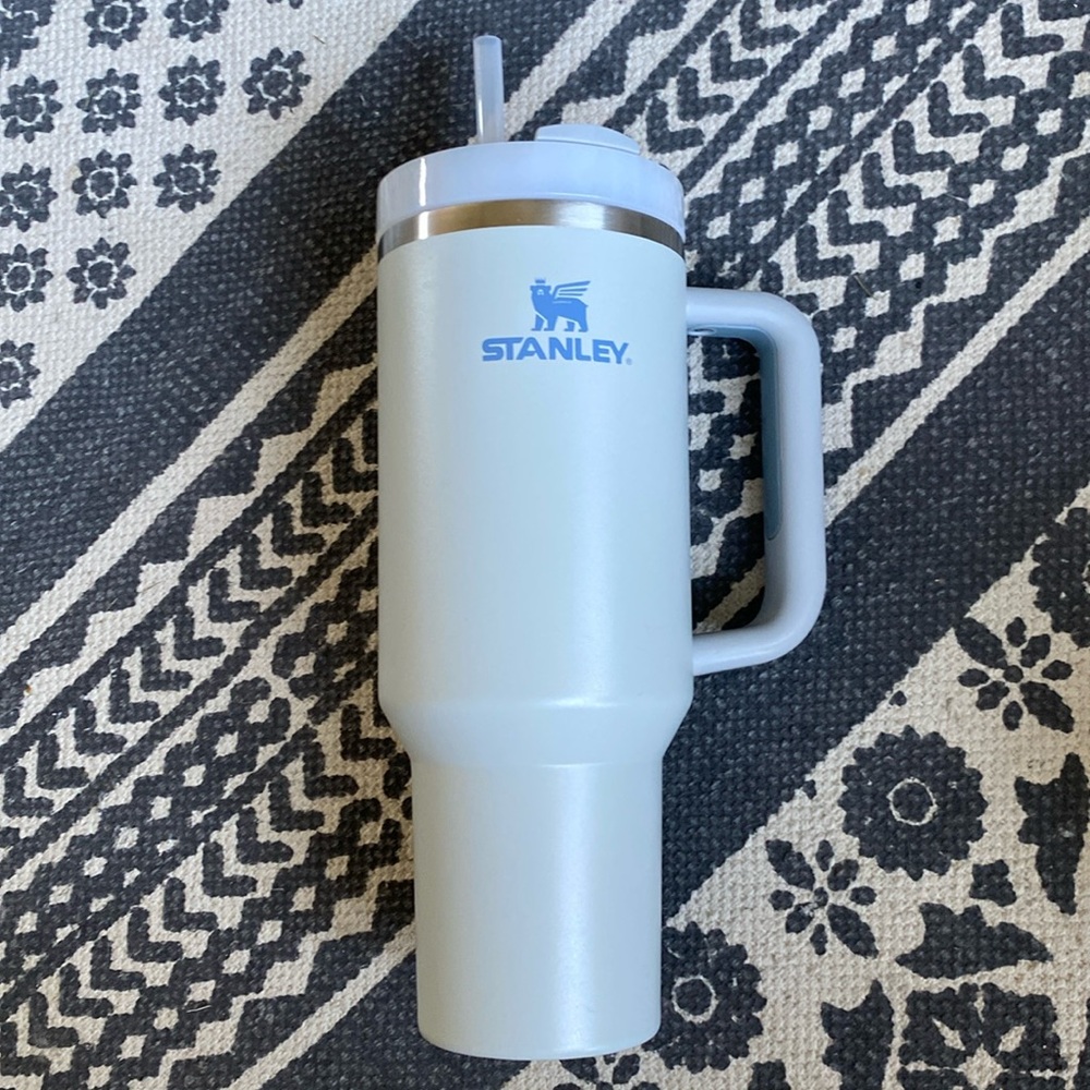 Gray Stanley, 40 oz., only used a few times